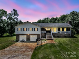 281 N Quail Run, Forest City, NC 28043