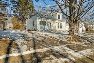 11 Spring St, Skowhegan, ME 04976