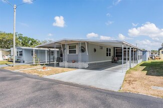 37025 Lois Ave, Zephyrhills, FL 33542