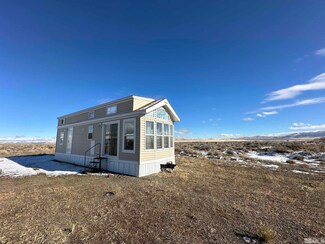 7240 Pole Line Rd, Winnemucca, NV 89445