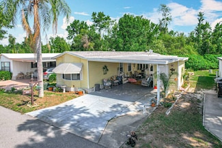735 Century Ln, Winter Haven, FL 33881