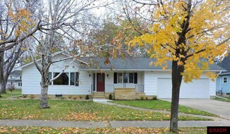 726 Sherman St, Good Thunder, MN 56037