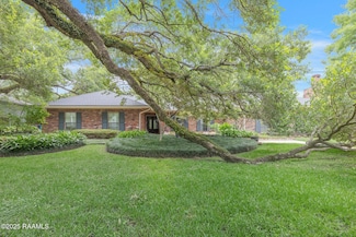 207 Acacia Dr, Lafayette, LA 70508