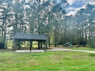 1560 County Road 632, Dayton, TX 77535