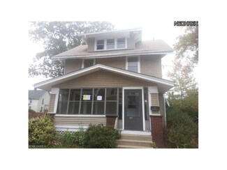 1330 Piper Ct NW, Canton, OH 44703