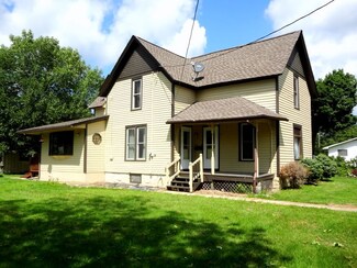 601 E 5th Ave, Brodhead, WI 53520
