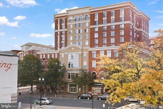 1220 N Fillmore St Unit 909, Arlington, VA 22201