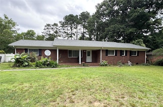 6539 Louglen Cir, Charlotte, NC 28212