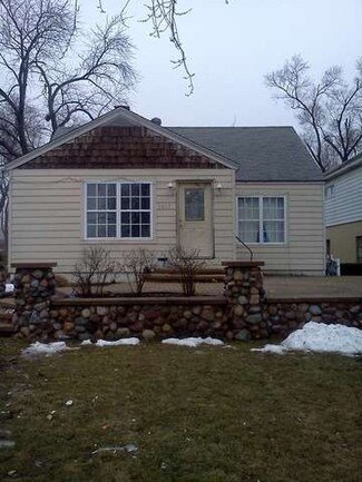 1015 Allaire Ave, Aurora, IL 60506