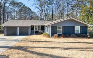 154 Cold Creek Dr, Alpharetta, GA 30009