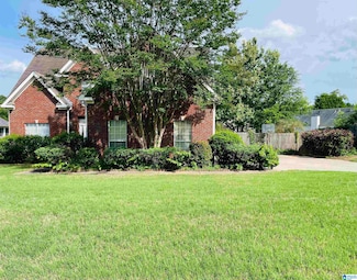 196 King James Ct, Alabaster, AL 35007