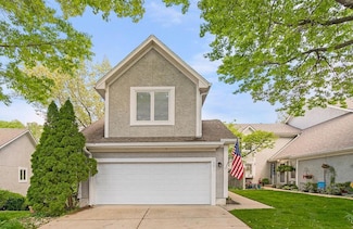 5811 Park Cir, Shawnee, KS 66216