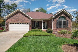 612 Hertford Ln, Graham, NC 27253