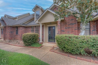 26 Meadow Creek Dr, Bossier City, LA 71111