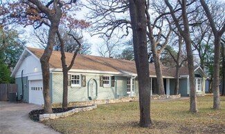 1517 Danciger Dr, Fort Worth, TX 76112