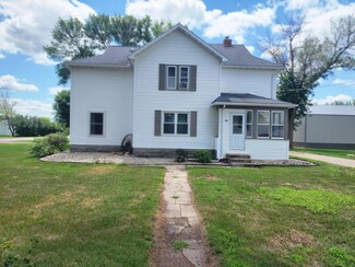 401 Weaver St, Welcome, MN 56181