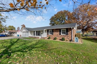 306 Wheeler Dr, Scott City, MO 63780