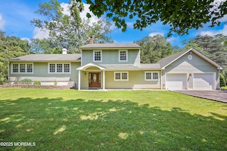 45 Normandy Ct, Middletown, NJ 07748
