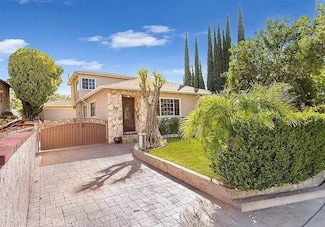 2664 N Lamer St, Burbank, CA 91504