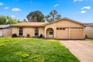 2306 Vassar Ct, Arlington, TX 76015