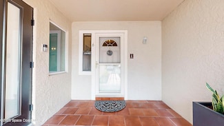 101 La Costa St Unit 6, Melbourne Beach, FL 32951