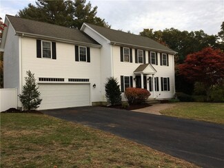 26 Davis Cir, Warwick, RI 02886