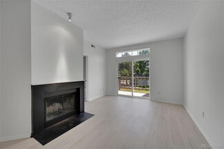 7427 Singing Hills Dr Unit 204, Boulder, CO 80301