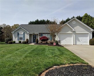 6205 Brookfield Pointe Dr, Charlotte, NC 28216
