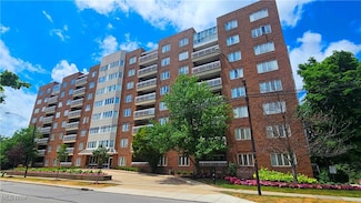 3330 Warrensville Center Rd Unit 303, Shaker Heights, OH 44122