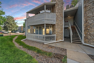 8335 Fairmount Dr Unit 2-105, Denver, CO 80247