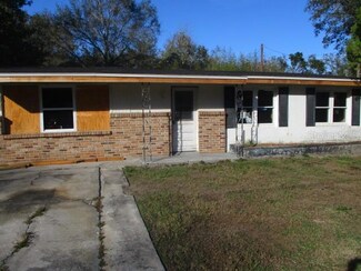 12645 Via Plaza Way, New Port Richey, FL 34654