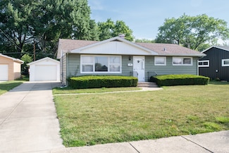 1309 Plum St, Aurora, IL 60506