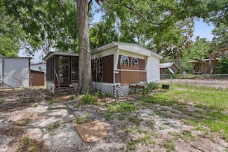 1615 Rives Ave, Steinhatchee, FL 32359