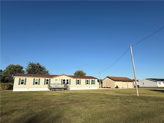 9313 N 1000th Rd, Effingham, IL 62401