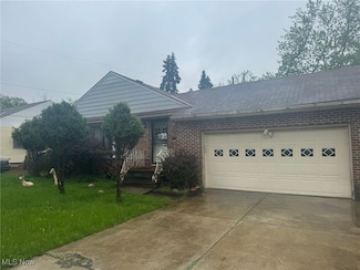 24010 Timberlane Rd, Cleveland, OH 44128