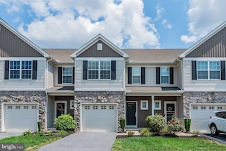 1756 Fairbank Ln, Mechanicsburg, PA 17055