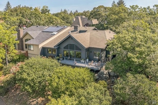 3207 Broken Twig Ln, Santa Rosa, CA 95404