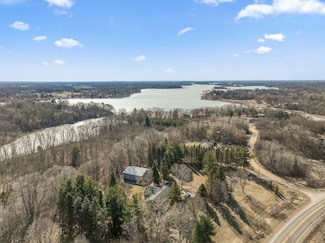 33133 Northland Trail, Lindstrom, MN 55045