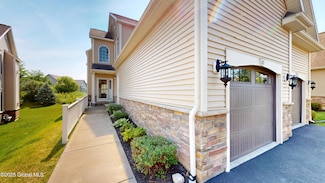82 Beacon St, Ballston Spa, NY 12020