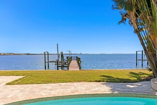 5812 Mariner St, Tampa, FL 33609