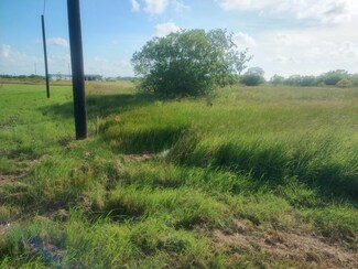123 Abalone St, Palacios, TX 77465