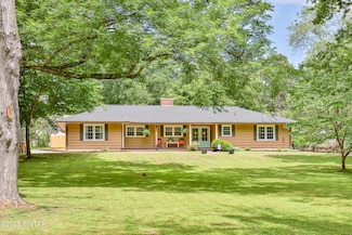 13120 Paris St, Huntingdon, TN 38344