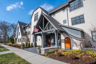 3818 Miami Rd, Cincinnati, OH 45227