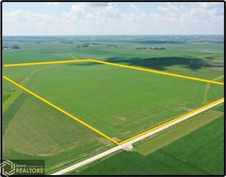 2 14th Ave, Dysart, IA 52224