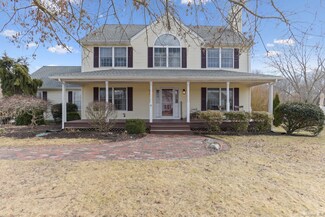 474 Judson Ave, Mystic, CT 06355