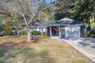 6203 Baywood Dr, Wilmington, NC 28403