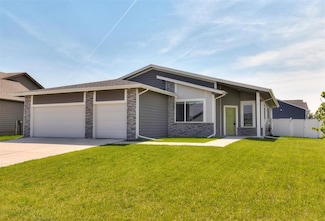 315 NW Gracewood Dr, Waukee, IA 50263
