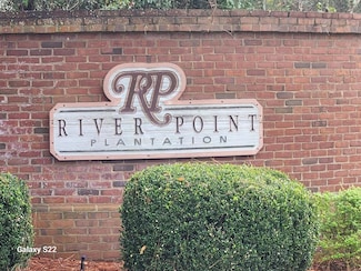 1406 River Pointe Dr, Albany, GA 31701
