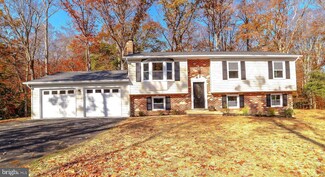 27043 Oxley Dr, Mechanicsville, MD 20659