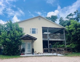 405 Tallahassee St, Carrabelle, FL 32322